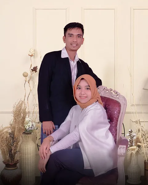 Foto sampul undangan Febri & Pika