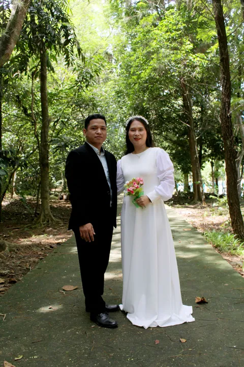 Foto sampul undangan Putri & Rommen