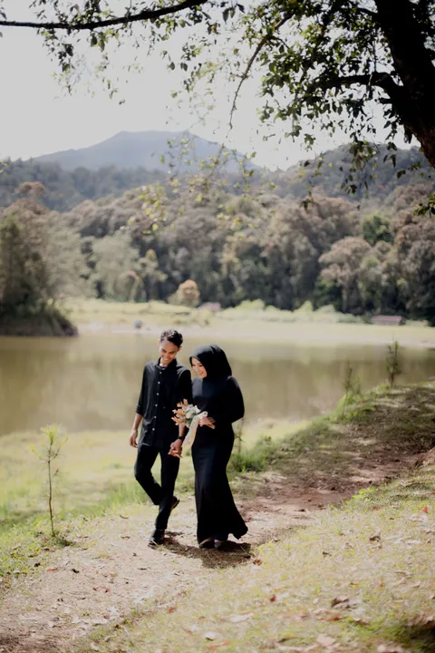 Foto sampul undangan Adit & Leli