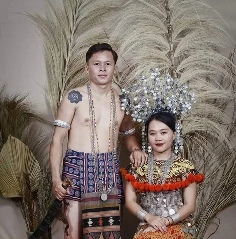 Foto sampul undangan Defi & Maragan