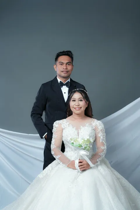 Foto sampul undangan Vee & Virgi