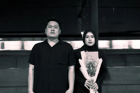 Foto sampul undangan Dhoni & Aya