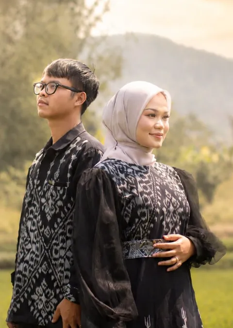 Foto sampul undangan Neneng & Andri