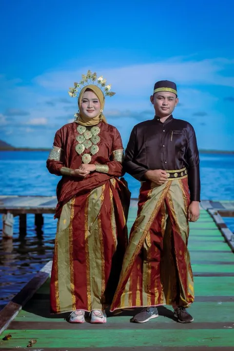 Foto sampul undangan Huriani & Zulkifli