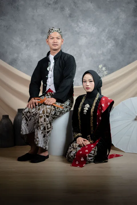 Foto sampul undangan Azis & Lusi