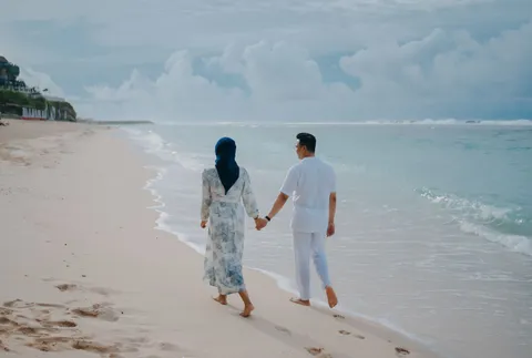 Foto sampul undangan Sisi & Haniff
