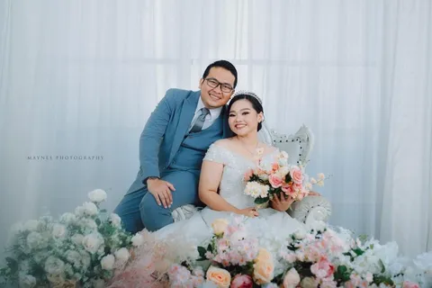 Foto sampul undangan Christin & Hardy