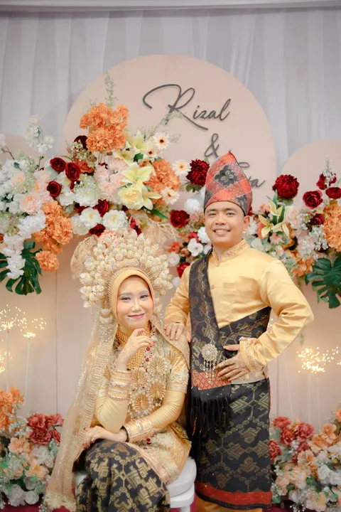 Foto sampul undangan Eva & Rizal