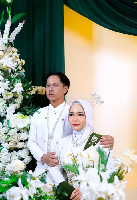 Foto sampul undangan Dimas & Nofa