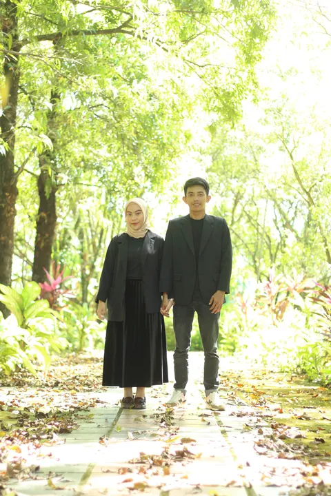 Foto sampul undangan Isra & P-Man