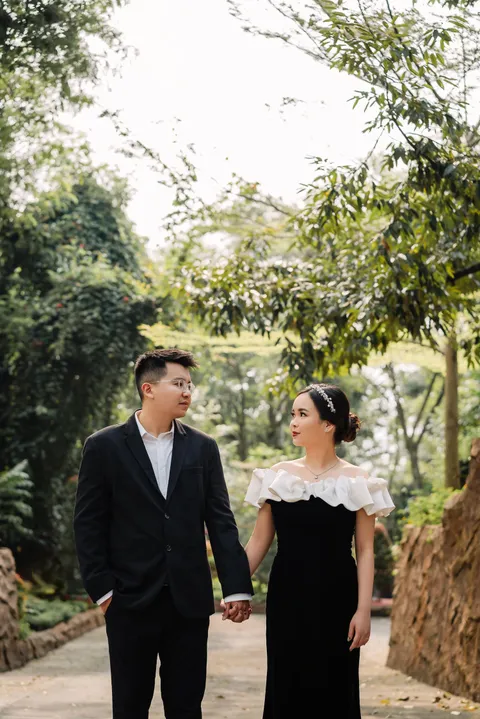 Foto sampul undangan Tevie & Eric