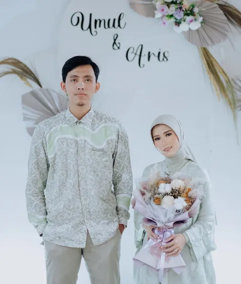 Foto sampul undangan Umul & Aris