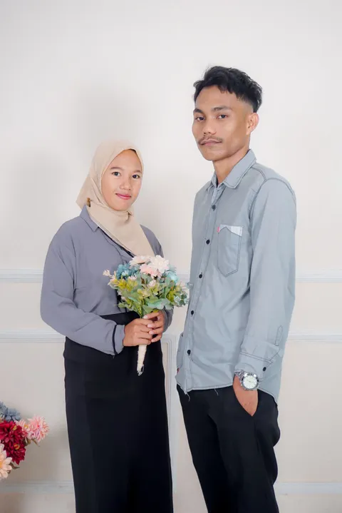 Foto sampul undangan Wisda & Ray