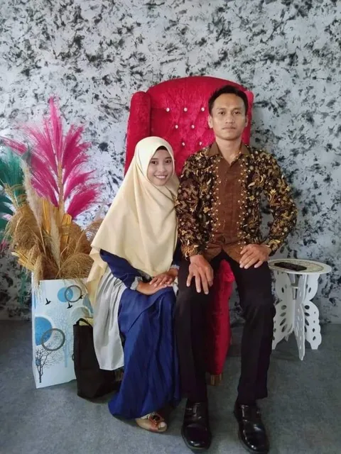 Foto sampul undangan Yunus & Intan