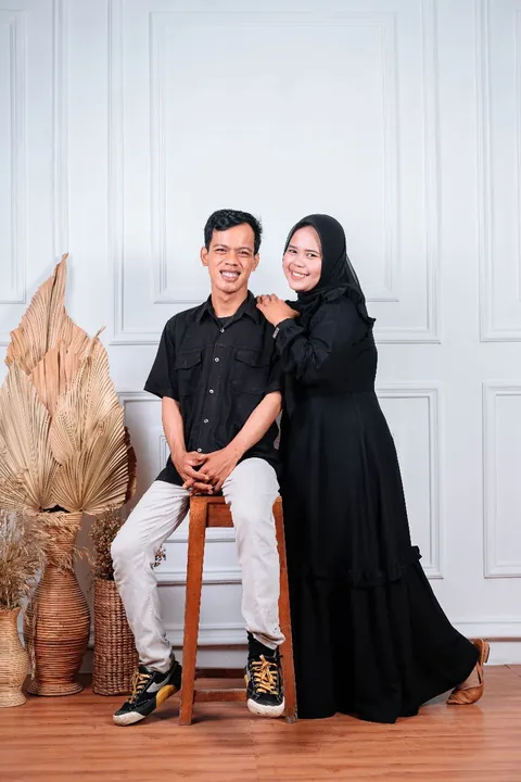 Foto sampul undangan Laeli & Agus