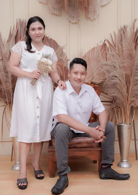 Foto sampul undangan Merdi Wanto, St & Natalia Susanti, St