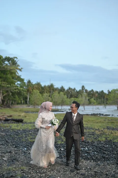 Foto sampul undangan Nurul Husnah & Muchamad Feby Pramudya