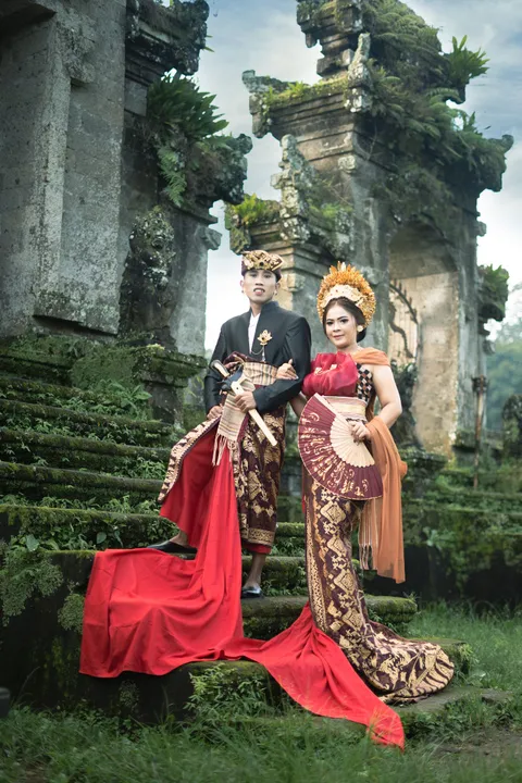 Foto sampul undangan Liana & Komang