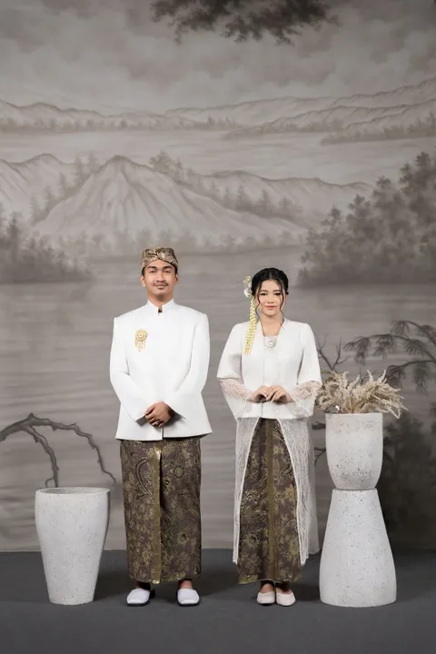 Foto sampul undangan Aziz & Echi