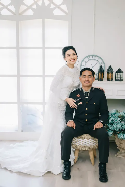 Foto sampul undangan Juvinie & Zakkri