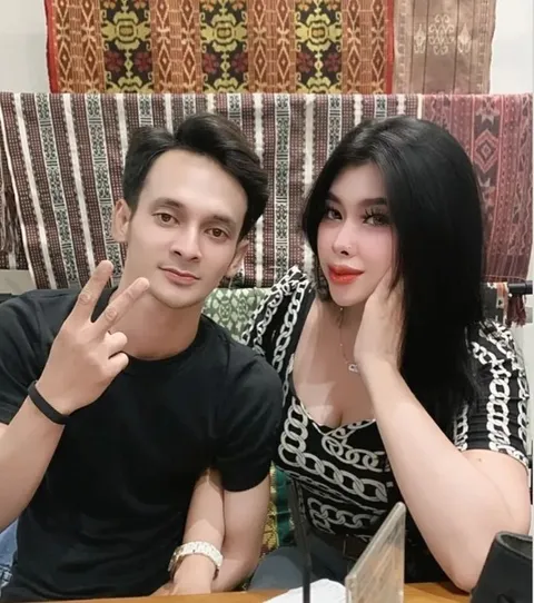 Foto sampul undangan Heru(Arab) & Herlina(Chipuy)