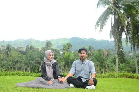 Foto sampul undangan Muhidin & Meilinda
