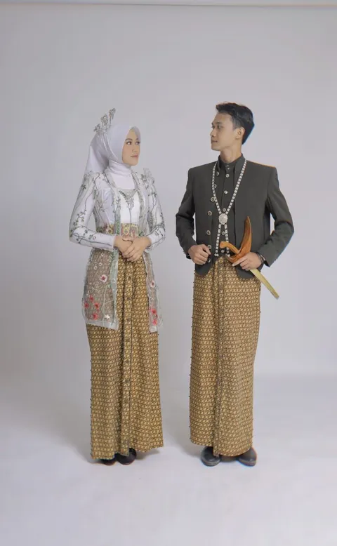 Foto sampul undangan Hamzah & Yuyun