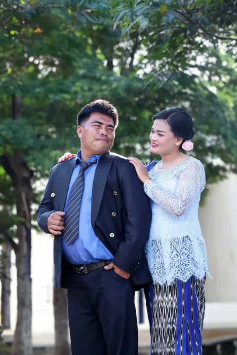 Foto sampul undangan Risanti & Frengky