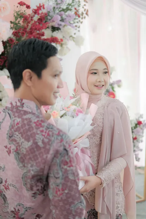 Foto sampul undangan Pras & Arum