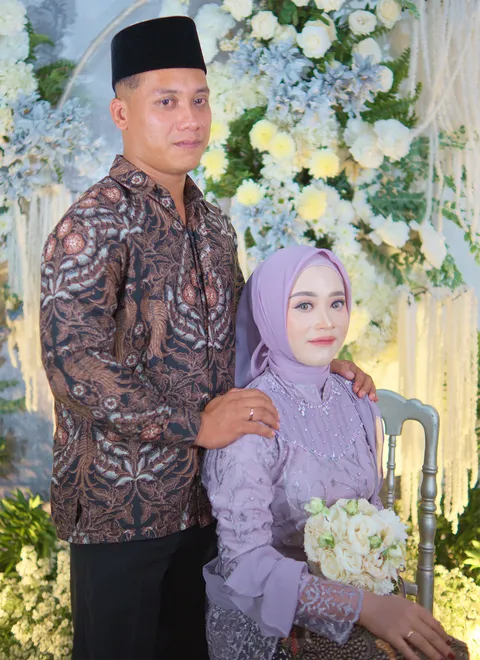 Foto sampul undangan Dar & Wulan