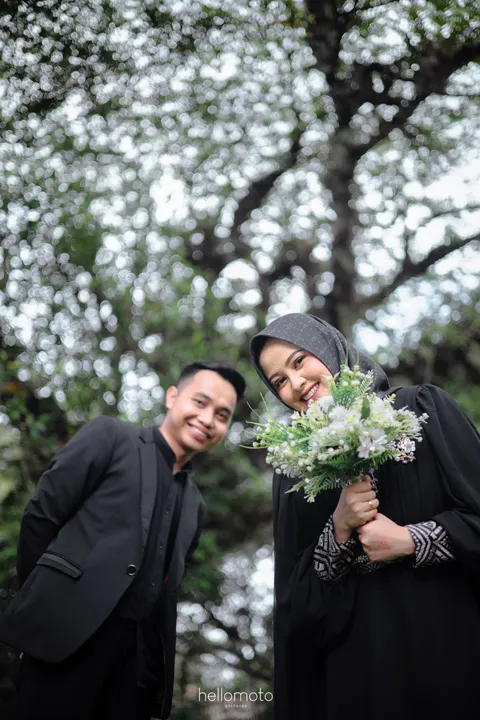 Foto sampul undangan Mn & Dk
