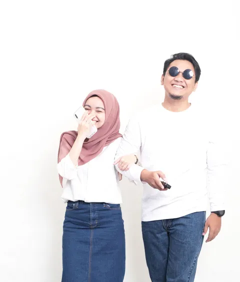 Foto sampul undangan Reno Antono & Putri Chairunnisa'