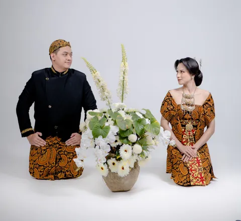 Foto sampul undangan Dr. Danu Caraka Alam & Dr. Ramanda Cindyarirachma