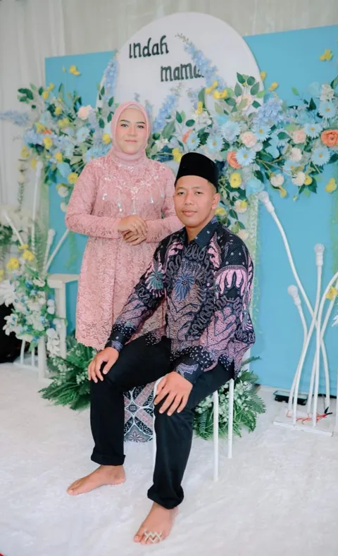 Foto sampul undangan Indah & Mamas