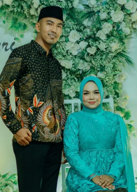 Foto sampul undangan Ari & Ayu