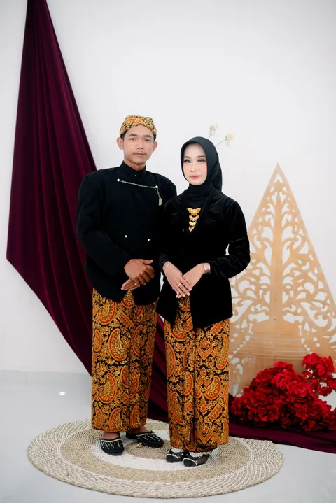 Foto sampul undangan Zainal & Ulfa