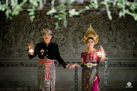 Foto sampul undangan Purnama & Romi