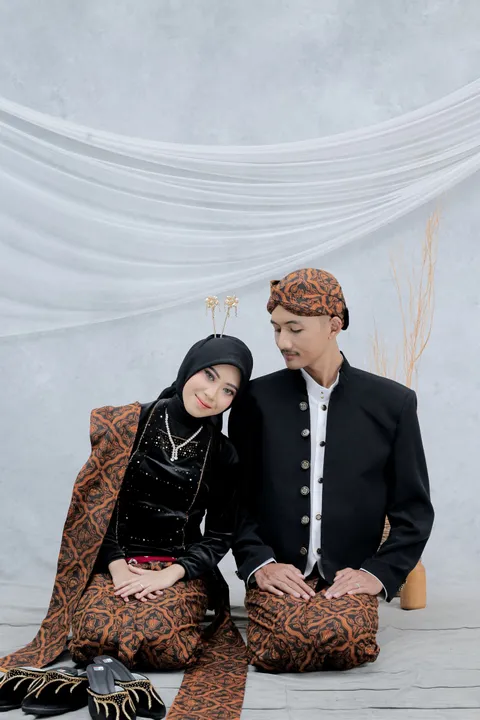 Foto sampul undangan Tri & Prihati