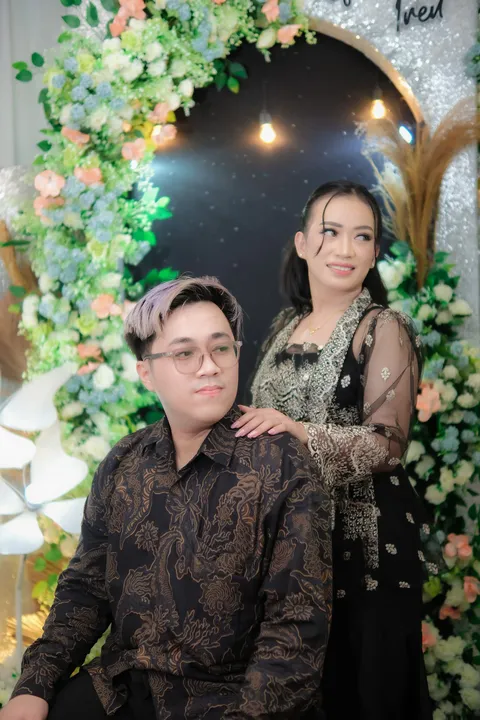 Foto sampul undangan Iren & Ifan