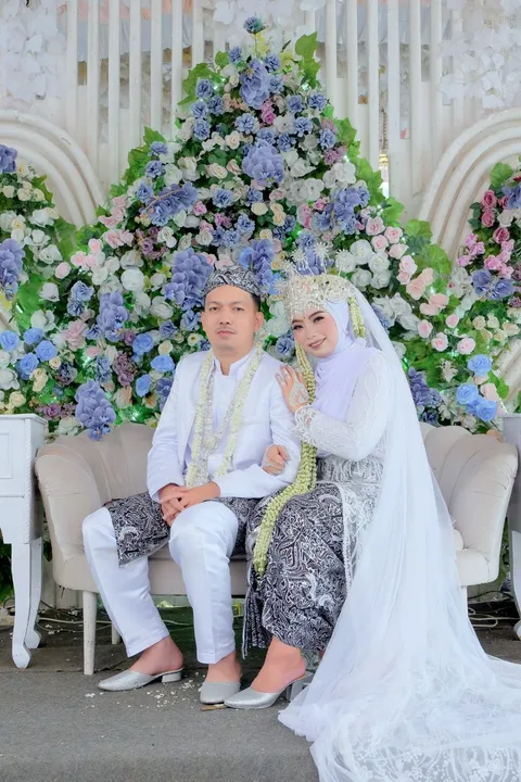 Foto sampul undangan Khilda & Dian