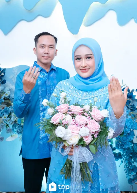 Foto sampul undangan Dodi & Agil