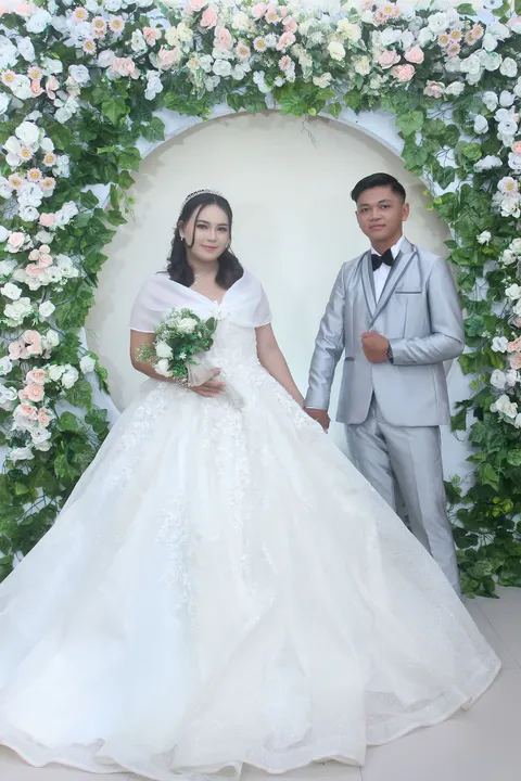 Foto sampul undangan Demis Welang & Zefanya Rombot