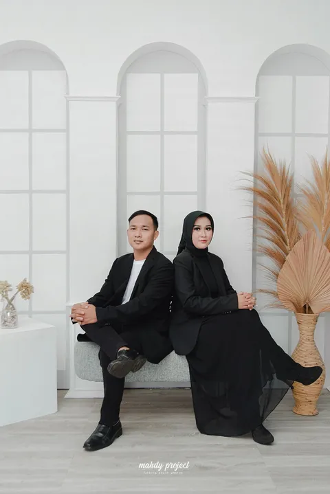 Foto sampul undangan Wahid & Dwi