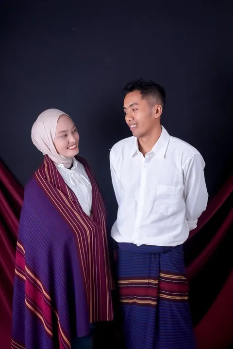 Foto sampul undangan Widia & Rizal