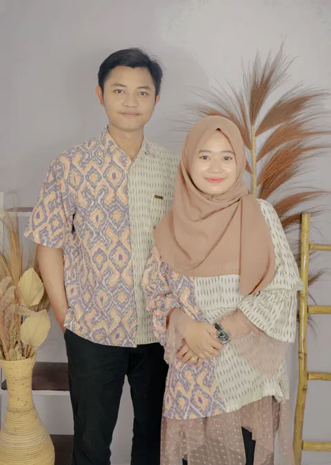 Foto sampul undangan Rizchi & Tiara