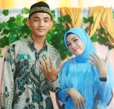 Foto sampul undangan Marzuki & Fitri