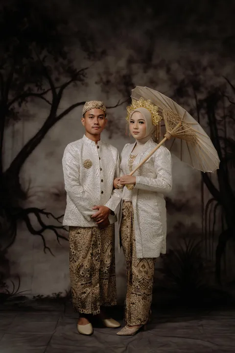 Foto sampul undangan Else & Reza