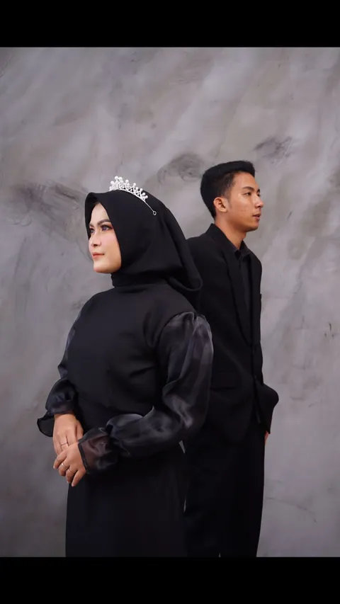 Foto sampul undangan Maya & Resa