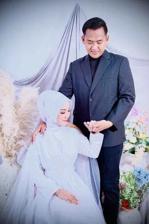 Foto sampul undangan Kristian Hartanto & Nia Septi Dwi Ramadani