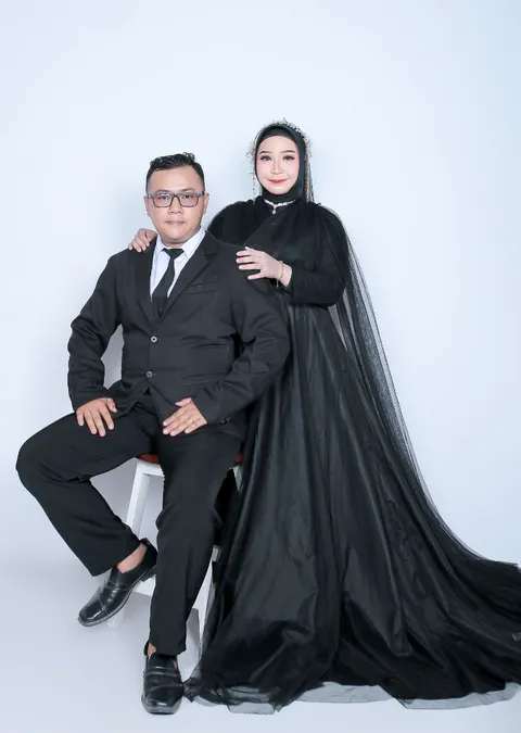 Foto sampul undangan Risma & Rijal
